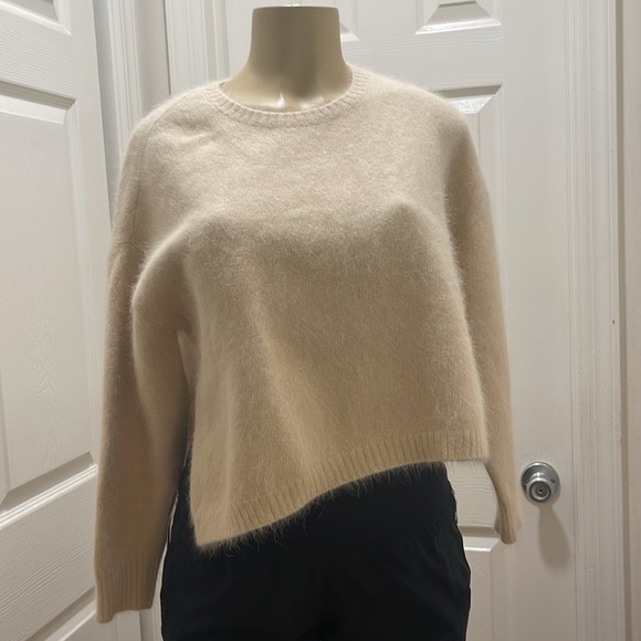 LOW CLASSIC CREWNECK SWEATER - Picture 2 of 8